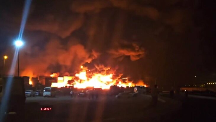 МЧС России направил Ил-76 и 2 Бе-200ЧС в г.Бендер-Аббас для участия в тушении пожаров (Иран)
